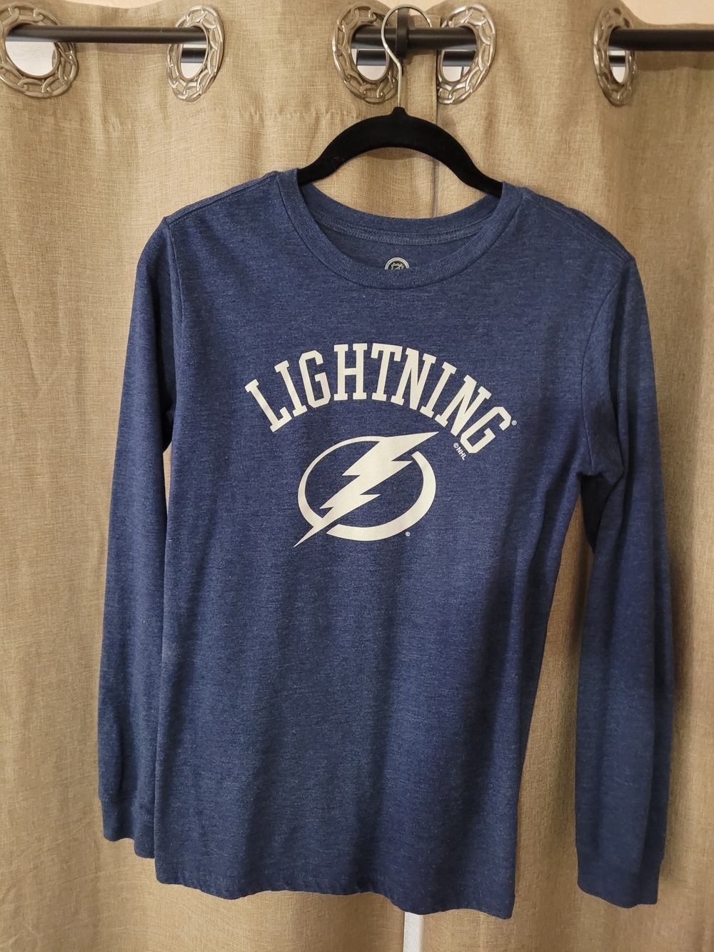 NHL- Tampa Bay Lightning Youth Long-Sleeve Tee in Heather Navy